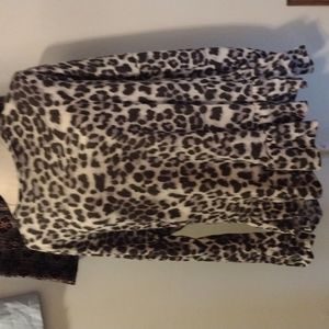 Only 2 left! Hurry of this popular tunic pick your size